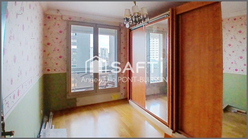 Appartement - 90 m² - 5 pièces