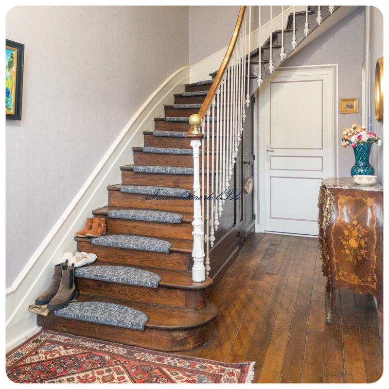 Maison - 179 m² - 9 pièces