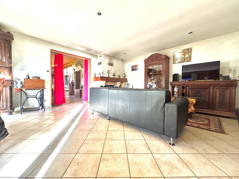 Maison - 190 m² - 9 pièces