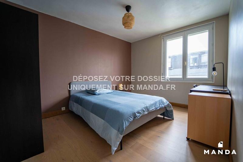 Chambre - 10 m² - 6 pièces