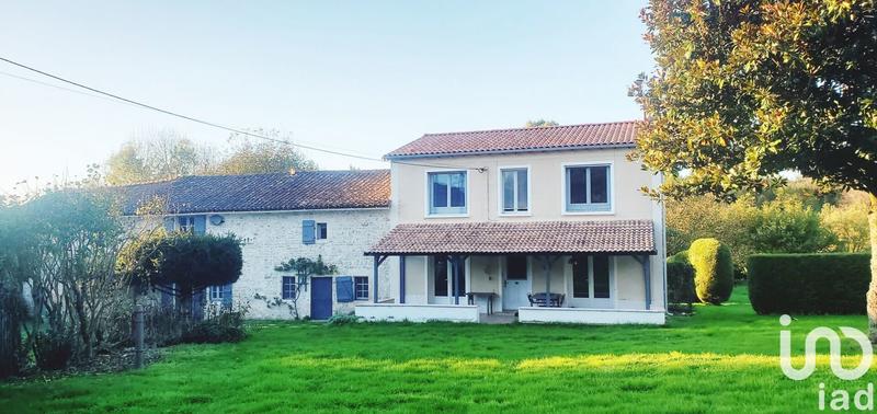 Maison - 225 m² - 9 pièces