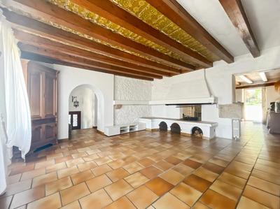 Maison - 201 m² - 5 pièces
