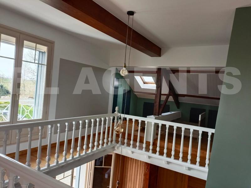 Maison de village - 250 m² - 5 pièces