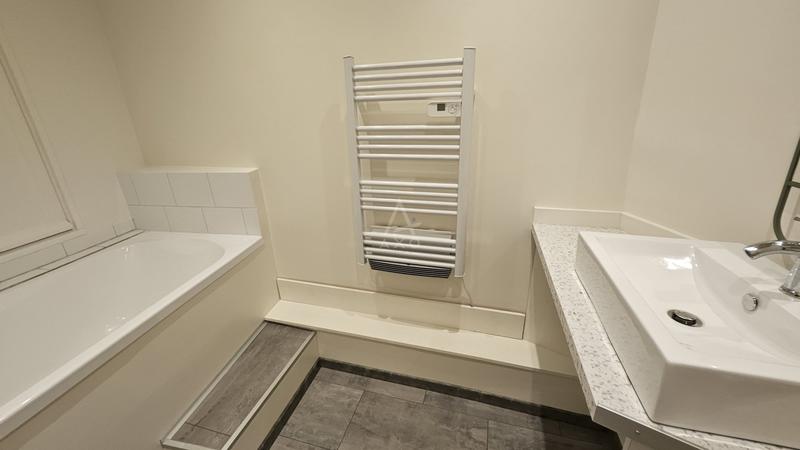 Maison - 111 m² - 5 pièces