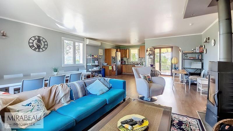 Villa - 180 m² - 8 pièces