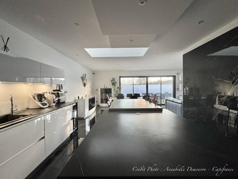 Maison d'architecte - 200 m² - 7 pièces