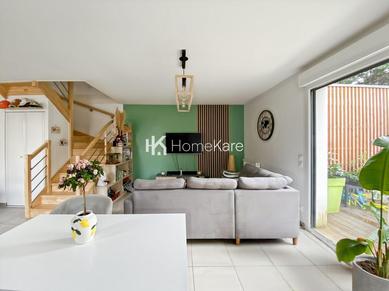 Maison - 90 m² - 4 pièces