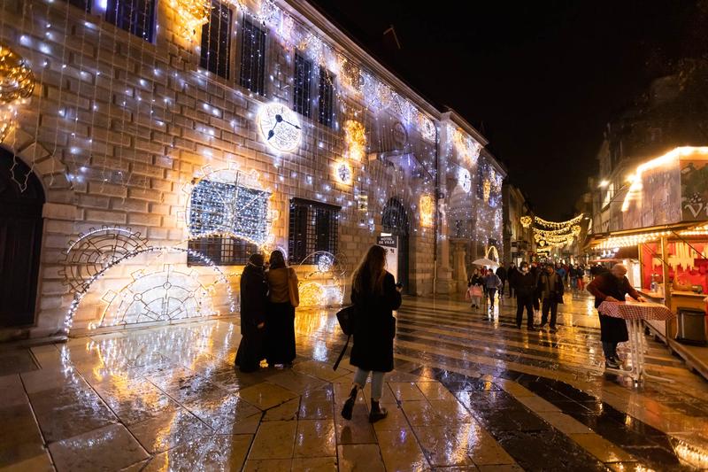 Pain d'épices et boules de neige, le Noël de Barbarine