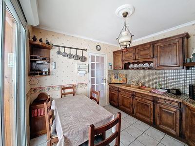 Maison - 82 m² - 5 pièces