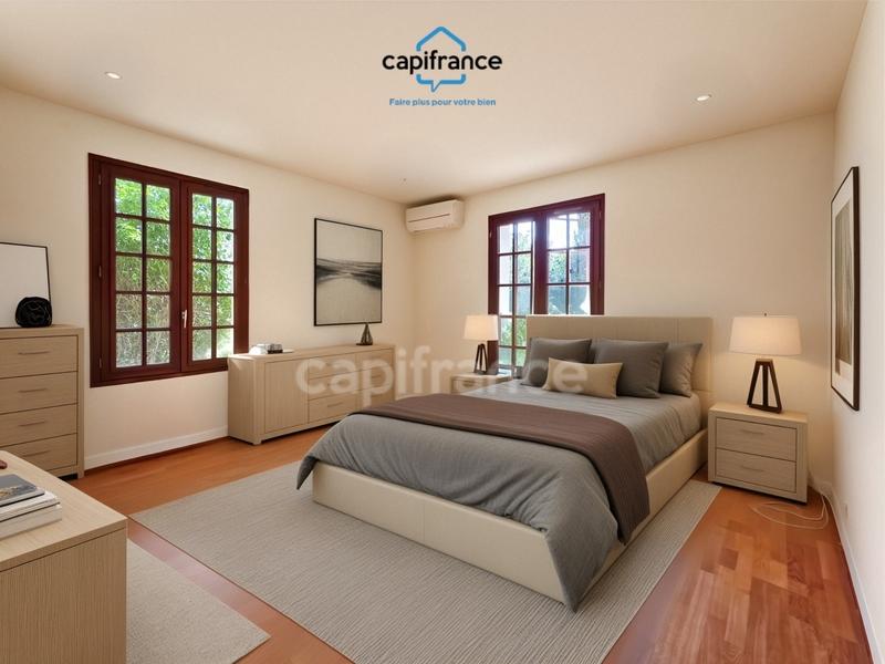 Maison - 220 m² - 8 pièces