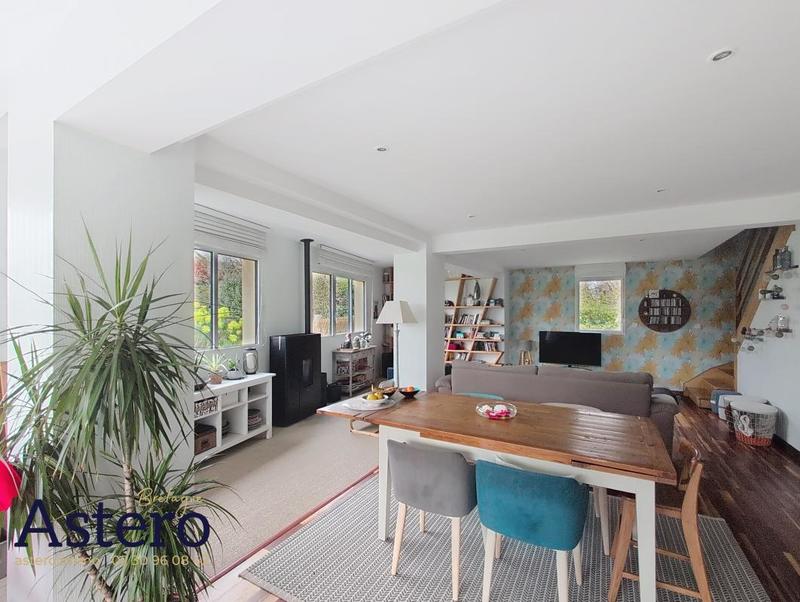 Maison - 146 m² - 6 pièces