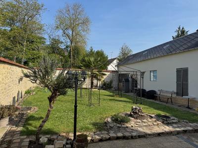 Maison ancienne - 194 m² - 7 pièces