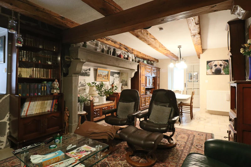 Propriété - 324 m² - 14 pièces