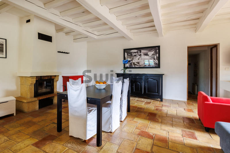 Propriété - 226 m² - 7 pièces