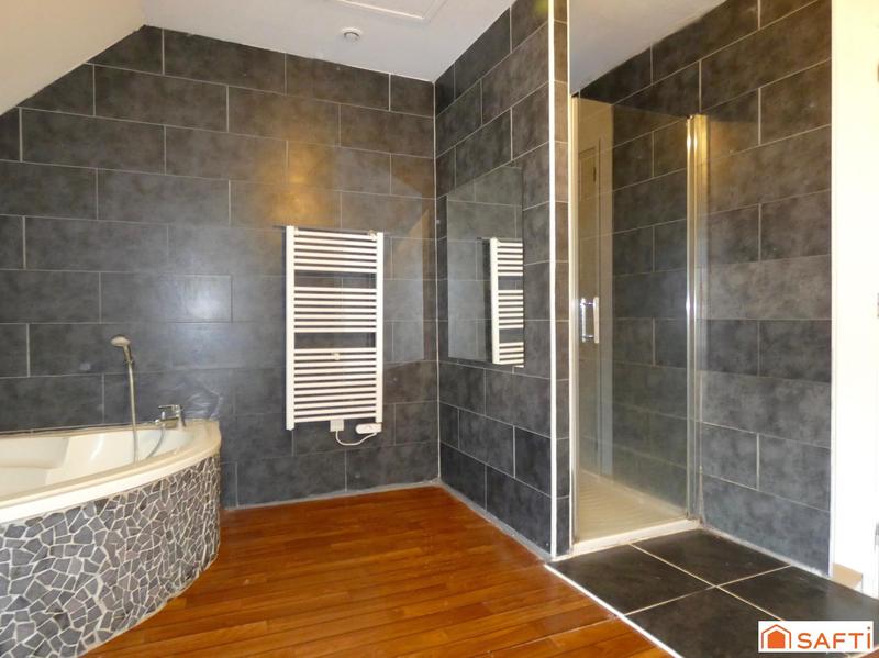 Maison - 197 m² - 6 pièces