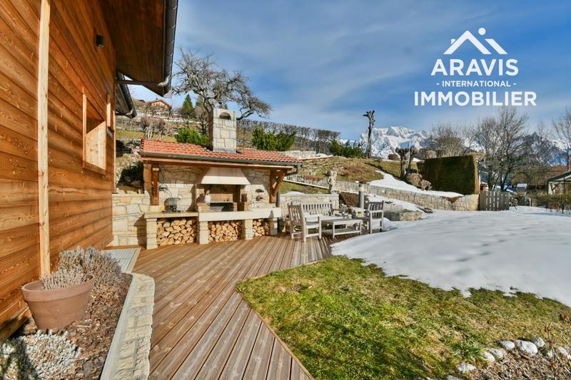 Propriété - 215 m² - 6 pièces