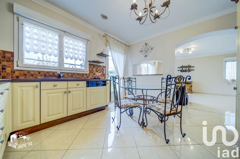 Maison - 191 m² - 7 pièces