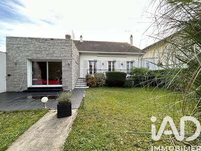 Maison - 95 m² - 5 pièces