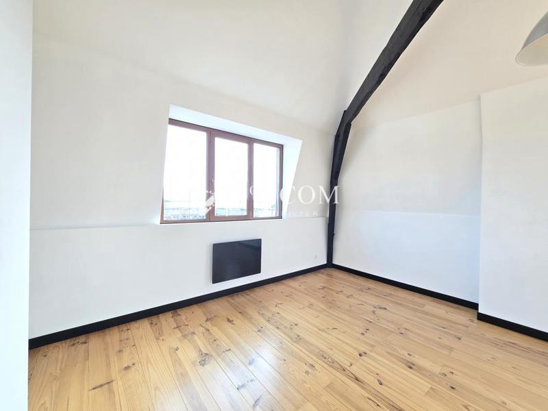 Loft - 91 m² - 2 pièces
