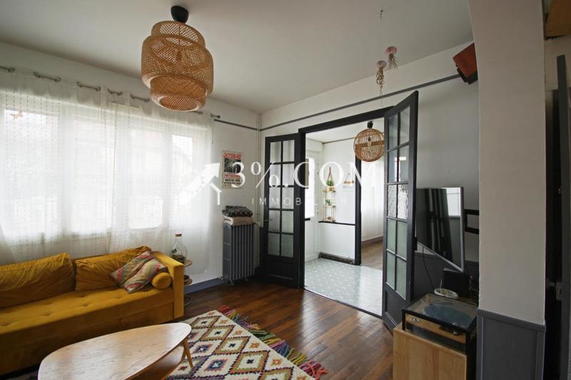 Maison - 193 m² - 10 pièces