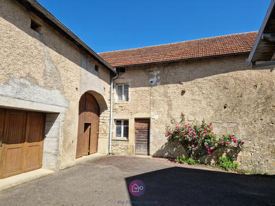 Maison - 102 m² - 6 pièces