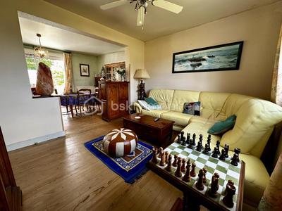 Maison traditionnelle - 115 m² - 6 pièces