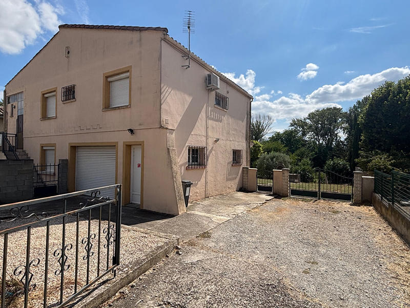 Immeuble - 9 pièces