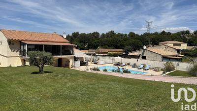 Maison - 190 m² - 7 pièces