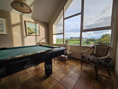 Maison - 180 m² - 6 pièces