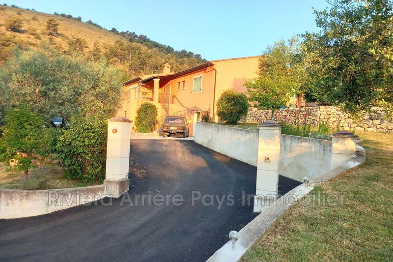 Maison - 166 m² - 5 pièces