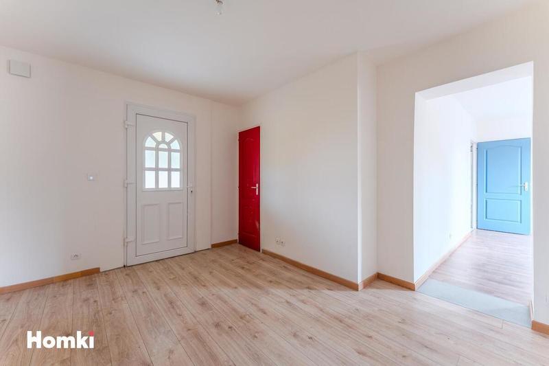 Maison - 215 m² - 8 pièces