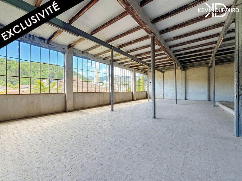 Immeuble - 200 m² - 10 pièces