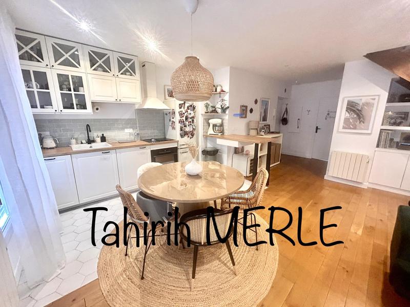 Appartement - 70 m² - 3 pièces