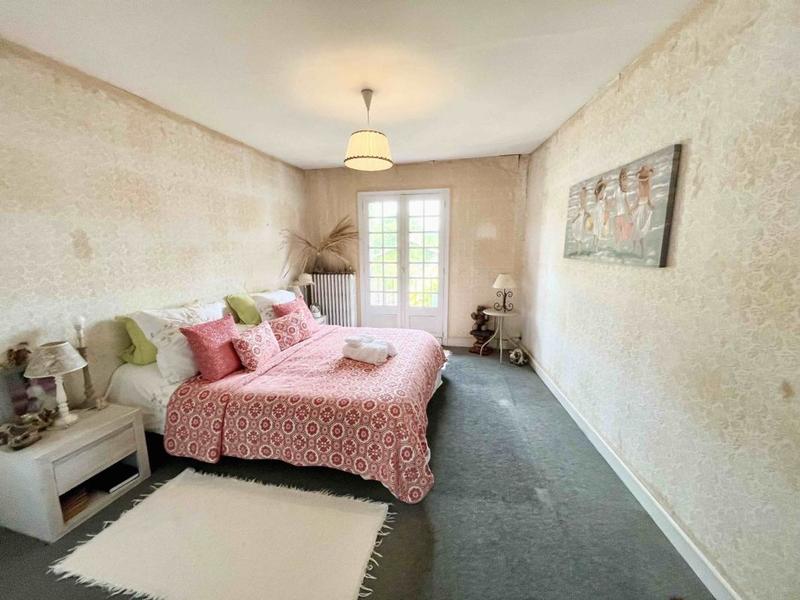 Maison - 388 m² - 15 pièces