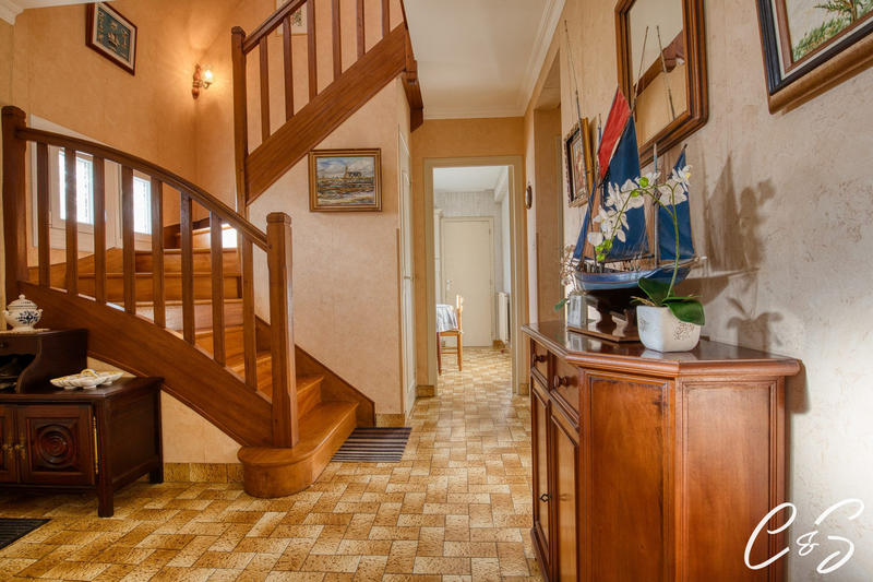 Maison - 102 m² - 5 pièces