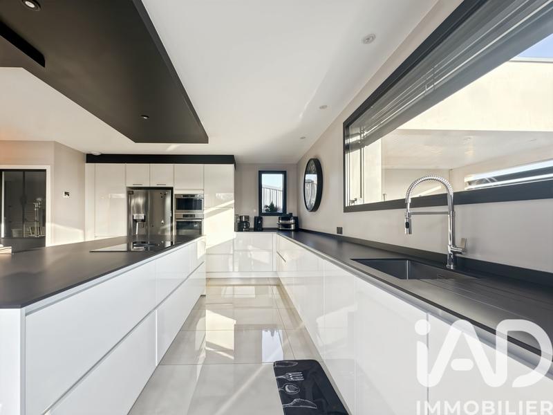 Maison - 150 m² - 5 pièces