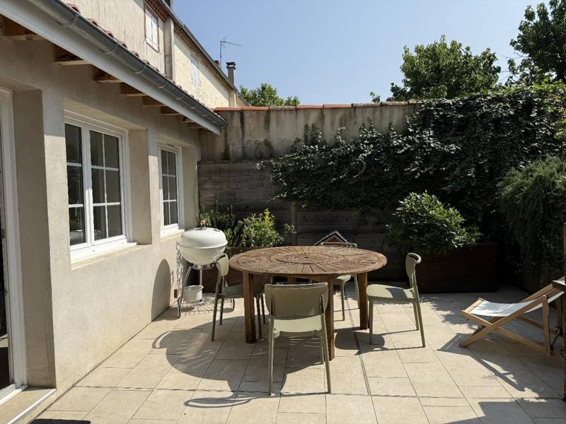 Maison de village - 234 m² - 8 pièces