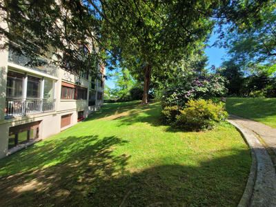 Appartement - 96 m² - 4 pièces