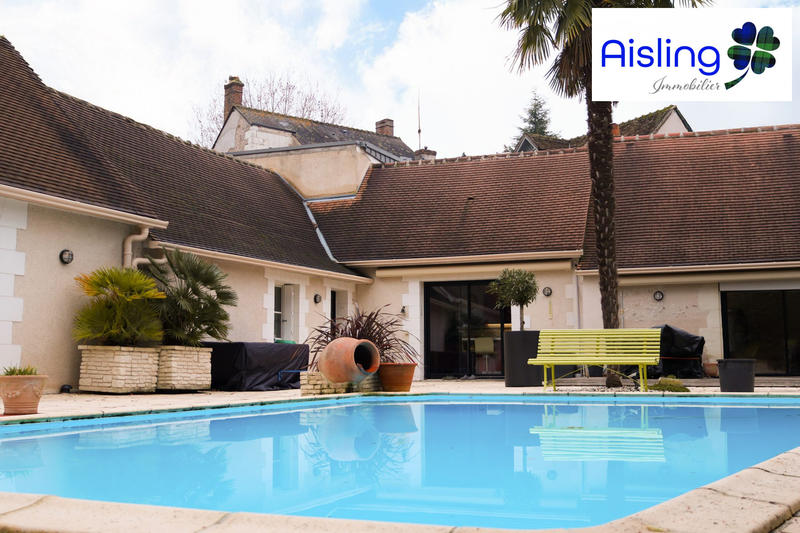 Maison ancienne - 210 m² - 7 pièces