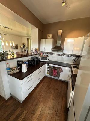 Maison - 184 m² - 8 pièces