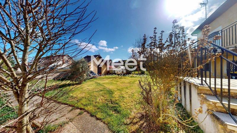 Maison - 210 m² - 8 pièces