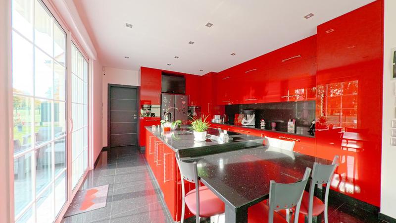 Villa - 340 m² - 7 pièces