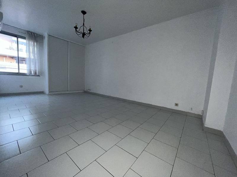 Appartement - 105 m² - 4 pièces