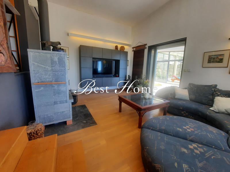 Maison - 190 m² - 7 pièces