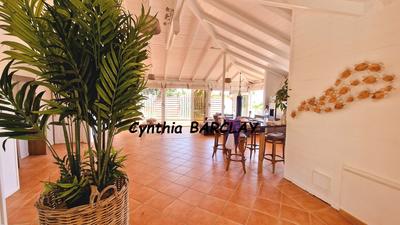 Maison - 180 m² - 6 pièces