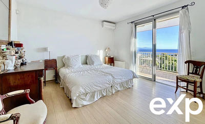 Appartement - 127 m² - 4 pièces