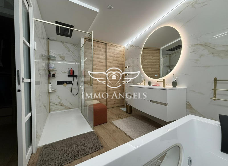 Villa - 207 m² - 5 pièces