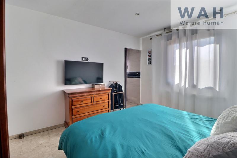 Maison - 194 m² - 7 pièces