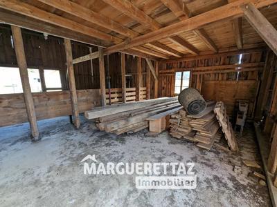 Grange - 85 m² - 1 pièce