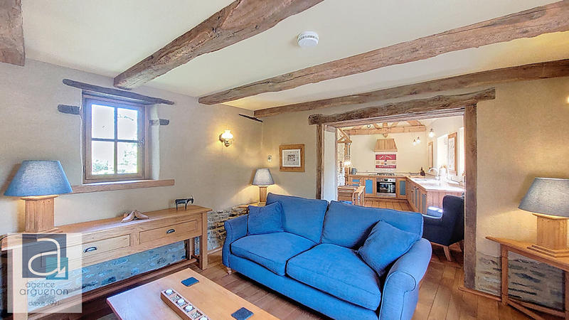 Maison - 342 m² - 7 pièces